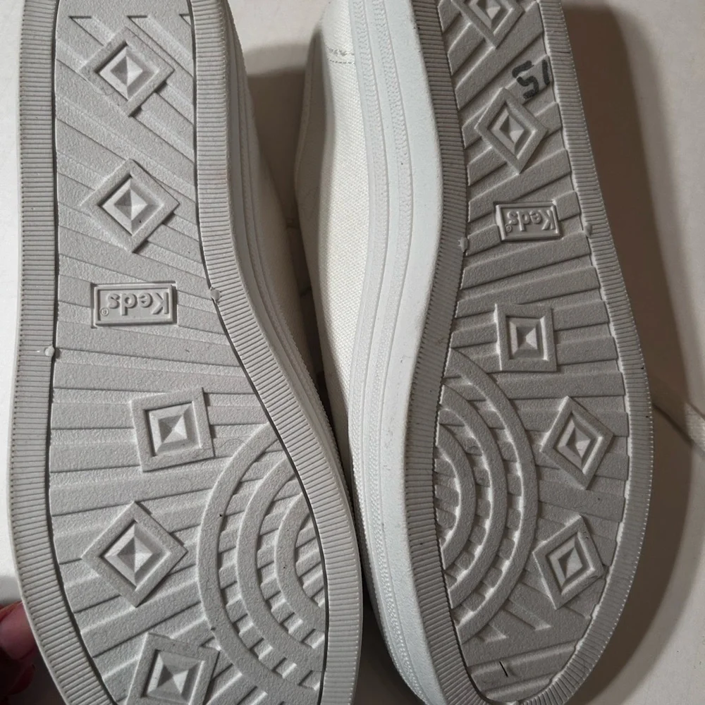 Keds Off-White Canvas Lace-Up Shoes - Picture 5 of 11